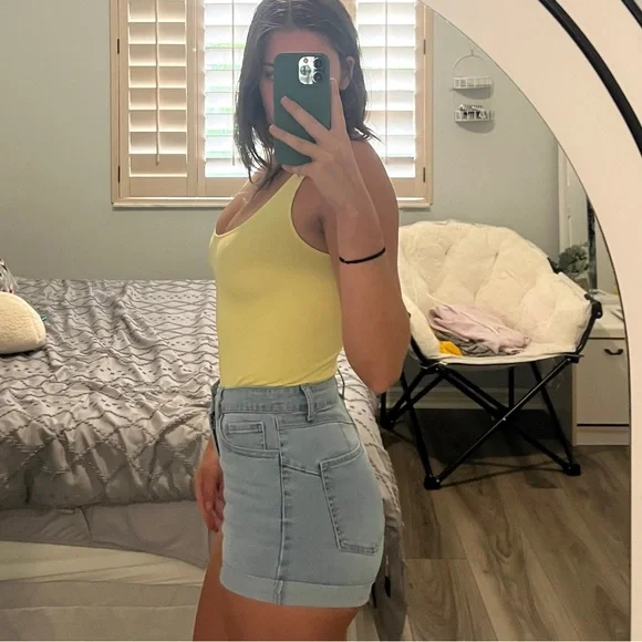 Me to We Pacsun yellow bodysuit Size S - Picture 3 of 6